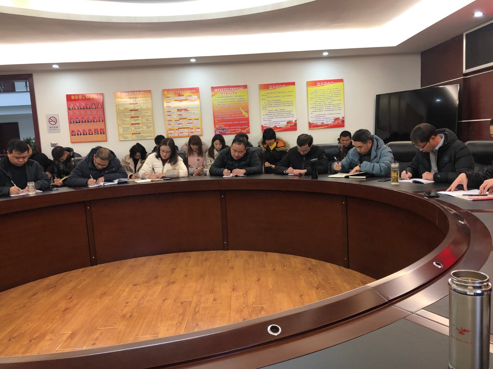 学习见义勇为照片2.JPG